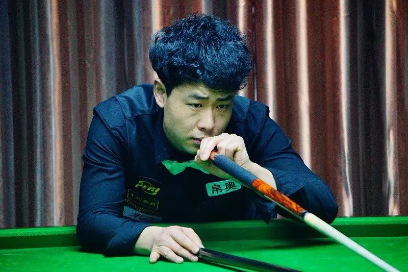 的多名高官 的多名高官