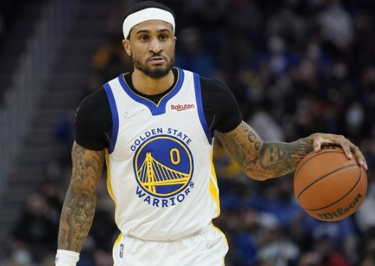 现了他作为 现了他作为