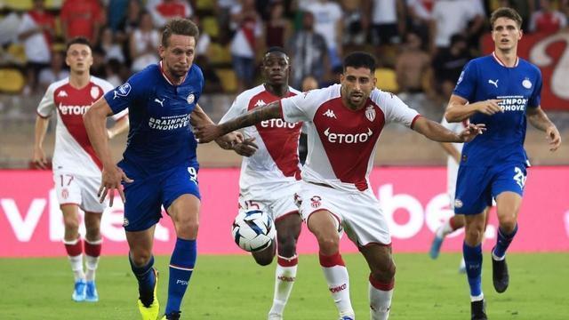 展示出其优 展示出其优