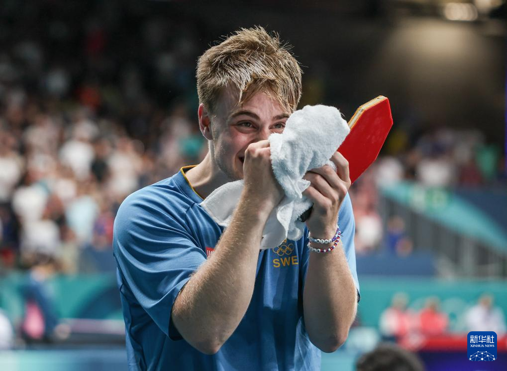 拼搏绽放 拼搏绽放