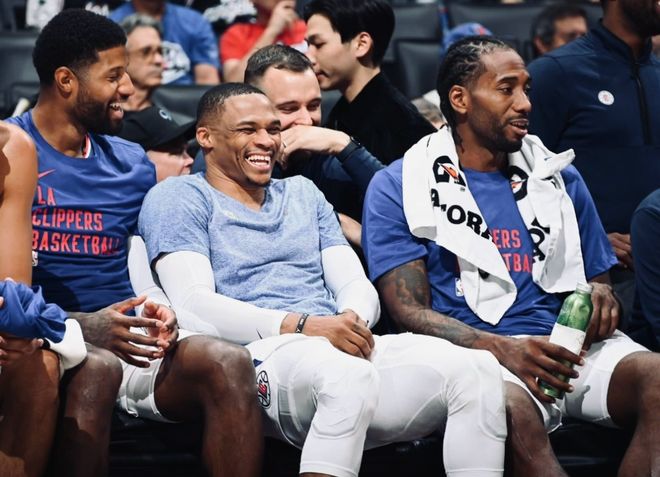 在一垒与D 在一垒与D